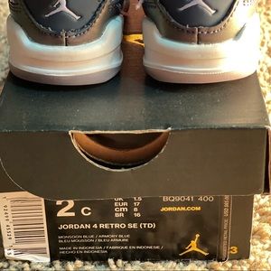 Jordan 4 retro SE